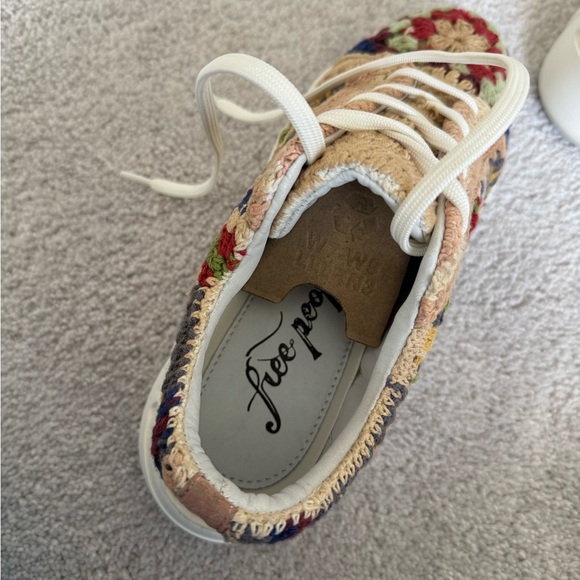 Free People crochet sneakers - Picture 2 of 5